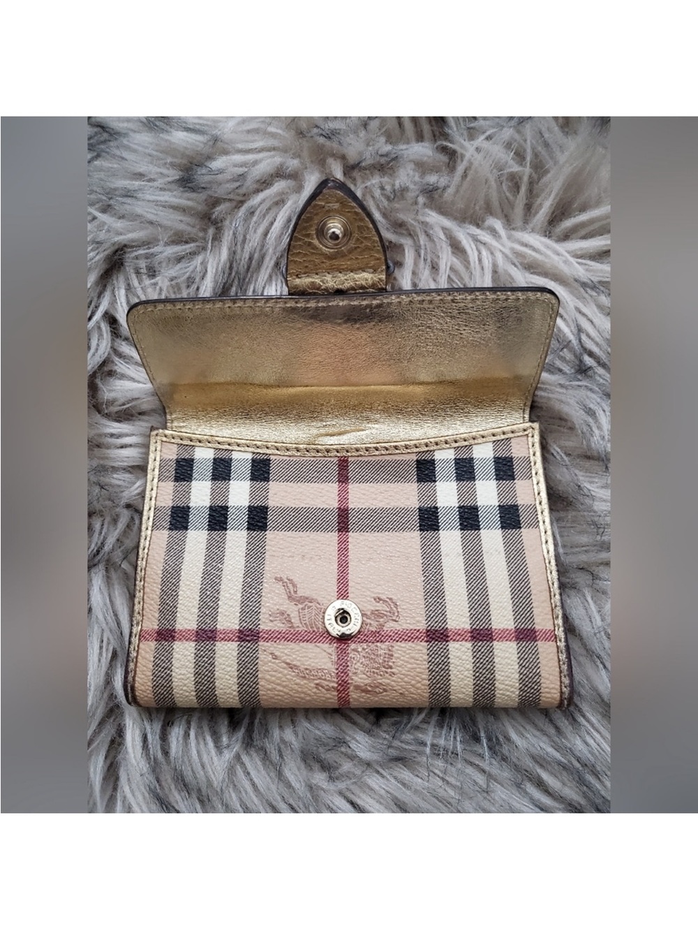 Beautiful Burberry Wallet - Picture 3 of 5